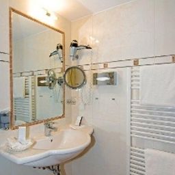 Badezimmer Burghotel Fotos