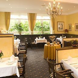 Breakfast room within restaurant Parkhotel am Taunus Fotos