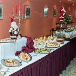 Salle du petit-déjeuner située dans le restaurant Zum Alten Brauhaus Akzent-Hotel Fotos