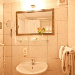 Cuarto de baño Comfort Hotel Auberge Fotos
