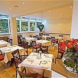 Salle du petit-déjeuner Zur Quelle Fotos