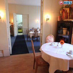 Salle du petit-déjeuner située dans le restaurant Seifert Fotos
