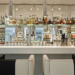 Bar Sir F.K. Savigny Fotos