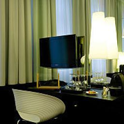 Room Sir F.K. Savigny Fotos