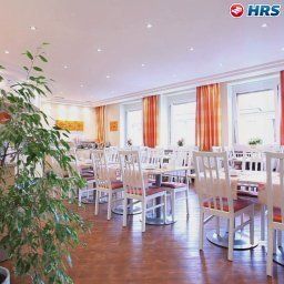 Frühstücksraum im Restaurant Amba Fotos