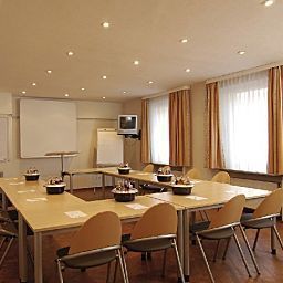 Sala konferencyjna Amba Fotos