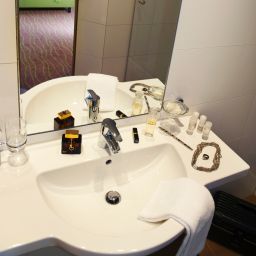 Bathroom Sternhotel Soller Fotos