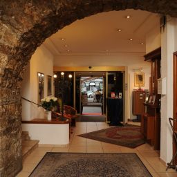 Hall Strauss Fotos