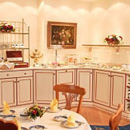 Buffet Post Garni Fotos