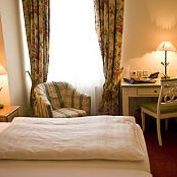 Room Post Garni Fotos