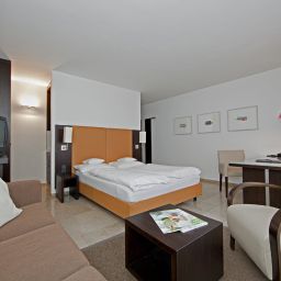  Burns Apartments (Check in/out im BurnsArtHotel Bahnstr. 76) Fotos