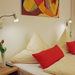 Zimmer Maxhotel Fotos