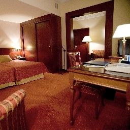 Chambre pour voyageurs d'affaires Husa Avenida Palace Fotos