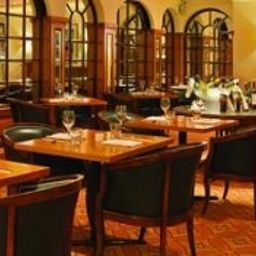 Sala śniadaniowa w restauracji Copthorne Tara London Kensington Fotos