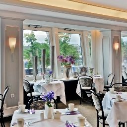 Salle du petit-déjeuner Tiefenthal Fotos