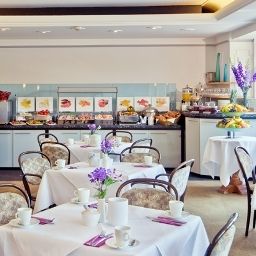 Salle du petit-déjeuner Tiefenthal Fotos
