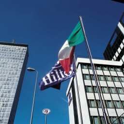 Exterior view Hilton Milan hotel Fotos