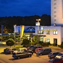 Vista exterior Best Western Premier Parkhotel Kronsberg Fotos