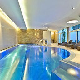 Бассейн Schweizerhof Sport-Beautyhotel Fotos