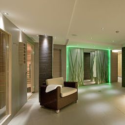Тренажерный зал Schweizerhof Sport-Beautyhotel Fotos