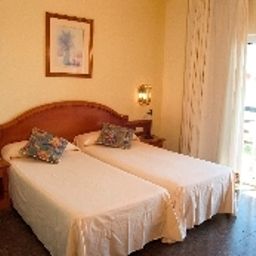 Habitación Tropicana Hotel & Beach Club Fotos