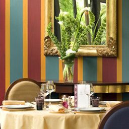 Sala de desayuno en el restaurante Sofitel Dijon La Cloche Fotos