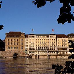 Фасад Les Trois Rois Grand Hotel Fotos
