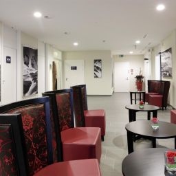  Bahnhof Fotos