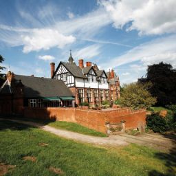 Фасад BEST WESTERN Bestwood Lodge Fotos