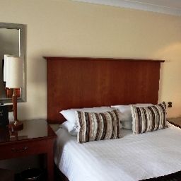 Room Macdonald Tickled Trout Fotos