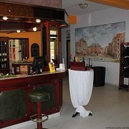 Hall City Hotel Fotos