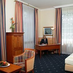 Zimmer Schloßhotel Grünwald Fotos