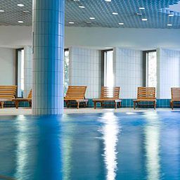 Pool Parkhotel Zug Fotos
