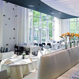 Sala colazione nel ristorante Parkhotel Zug Fotos