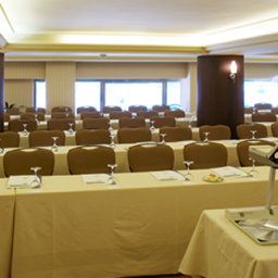 Sala congressi Almirante Bonifaz Fotos