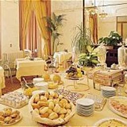 Sala de desayuno en el restaurante Palace Grand Hotel Varese Fotos