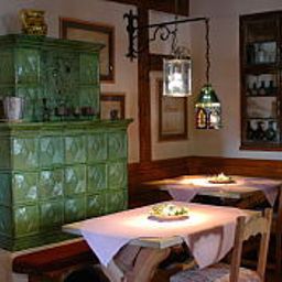 Sala śniadaniowa w restauracji Schwarzer Adler Fotos