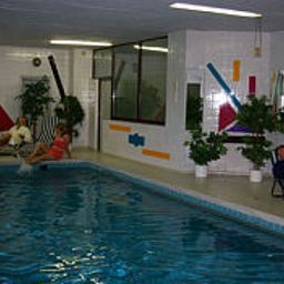Pool Haus Deutsch Krone Fotos