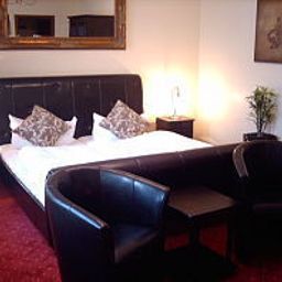 Room An der Oper Fotos