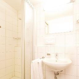 Bathroom Schleuse Fotos