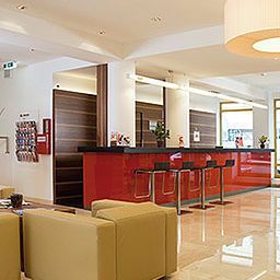 Recepción Austria Trend Hotel Beim Theresianum Fotos