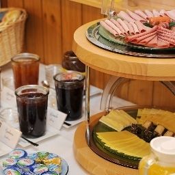 Buffet Waldhotel Unterbach Fotos