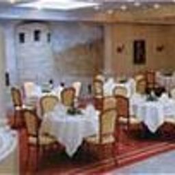 Breakfast room within restaurant Forclaz-Touring Fotos