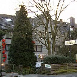 Vista exterior Waldhotel Unterbach Fotos