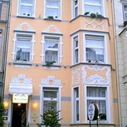 Exterior view Am Roonplatz Fotos