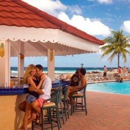 Bar Holiday Inn SunSpree Resort MONTEGO BAY ALL-INCLUSIVE Fotos
