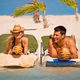 Widok z hotelu Holiday Inn SunSpree Resort MONTEGO BAY ALL-INCLUSIVE Fotos
