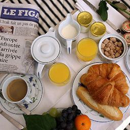 Breakfast room within restaurant Mercure Paris Champs Elysées Fotos