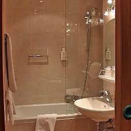 Badezimmer Crombach Parkhotel Fotos