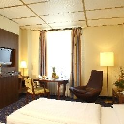  RAMADA Britannia Fotos